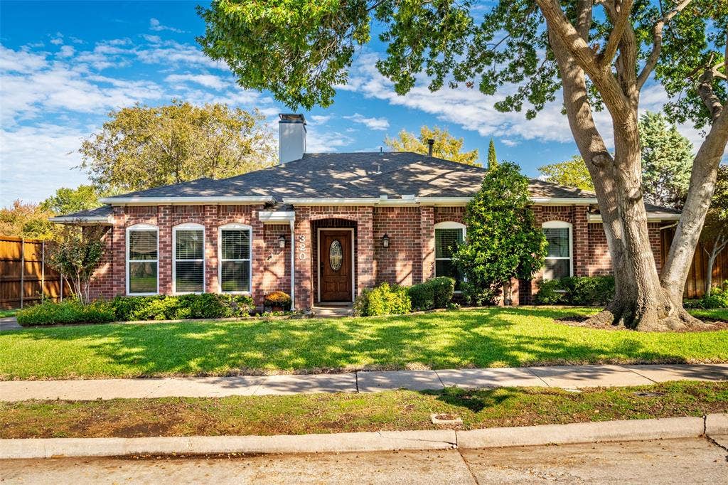320 Brooks Lane, Coppell, TX 75019 320 Brooks Lane, Coppell, TX 75019