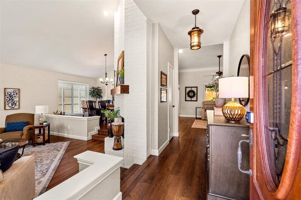 320 Brooks Lane, Coppell, TX 75019 320 Brooks Lane, Coppell, TX 75019