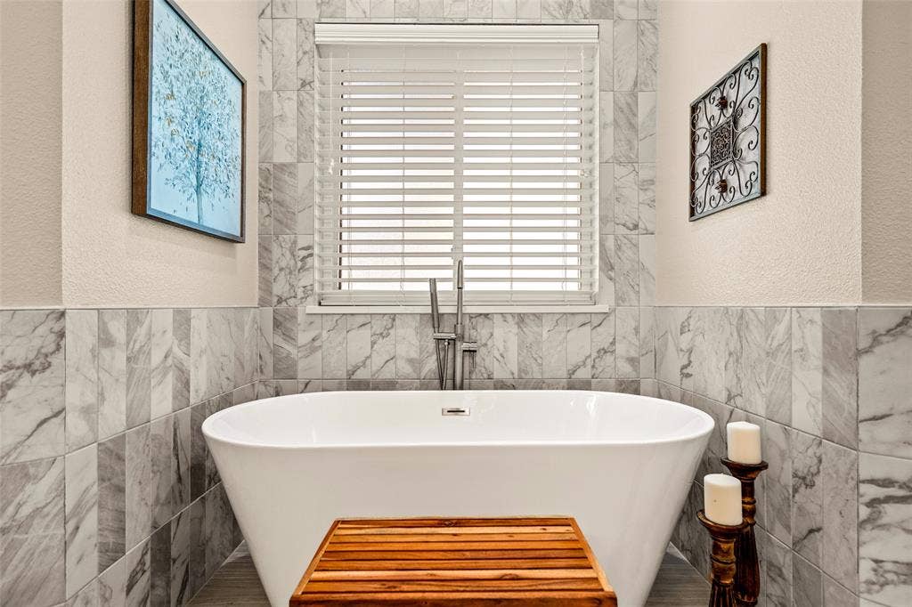 320 Brooks Lane, Coppell, TX 75019 320 Brooks Lane, Coppell, TX 75019