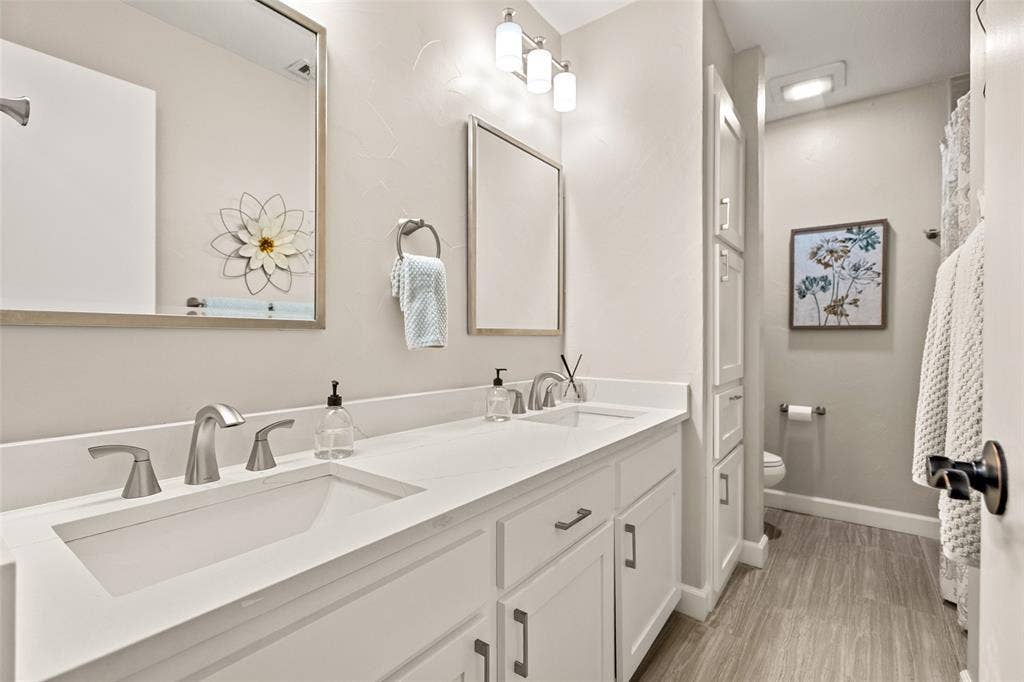 320 Brooks Lane, Coppell, TX 75019 320 Brooks Lane, Coppell, TX 75019