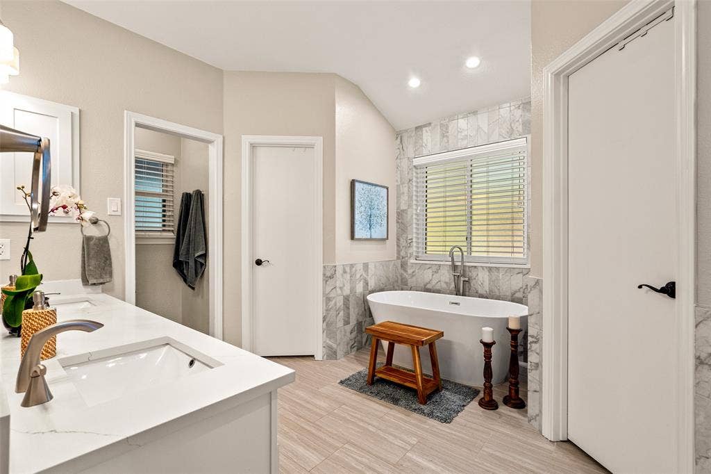 320 Brooks Lane, Coppell, TX 75019 320 Brooks Lane, Coppell, TX 75019