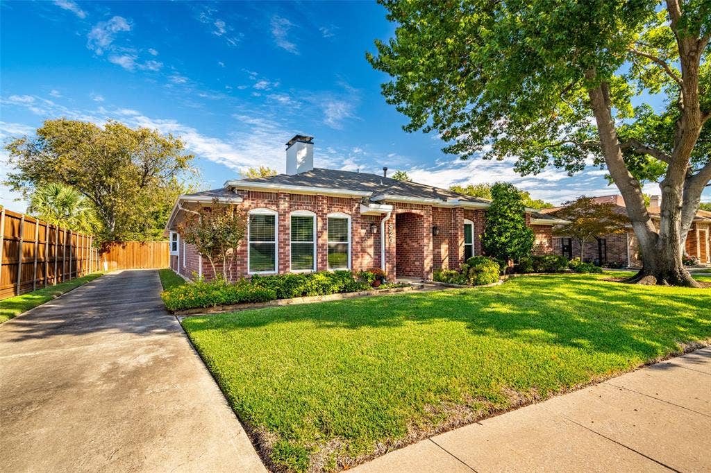 320 Brooks Lane, Coppell, TX 75019 320 Brooks Lane, Coppell, TX 75019