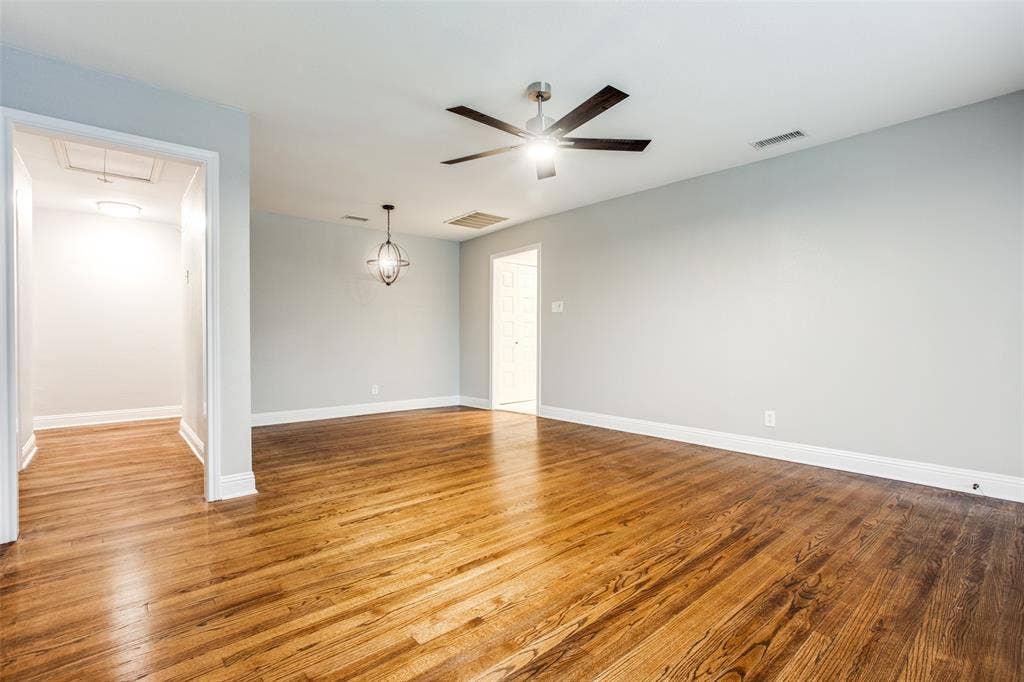1815 Yucca Drive, Dallas, TX 75217