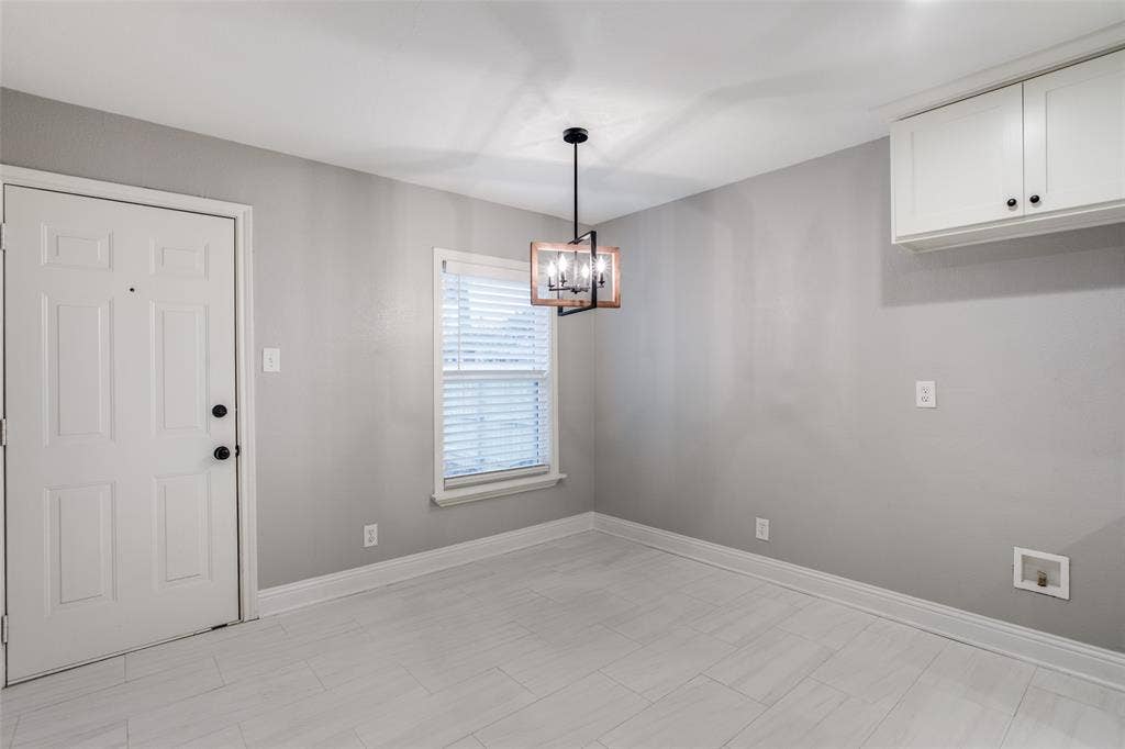 1815 Yucca Drive, Dallas, TX 75217