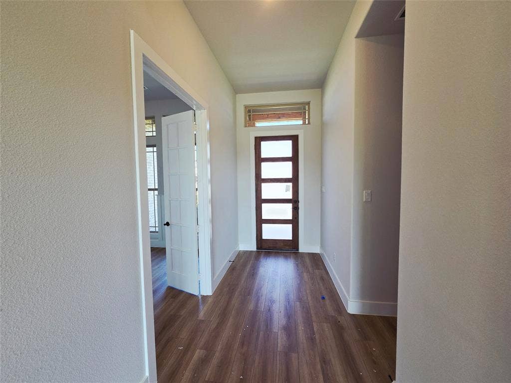 7010 Hayes Road, Midlothian, TX 76065 7010 Hayes Road, Midlothian, TX 76065