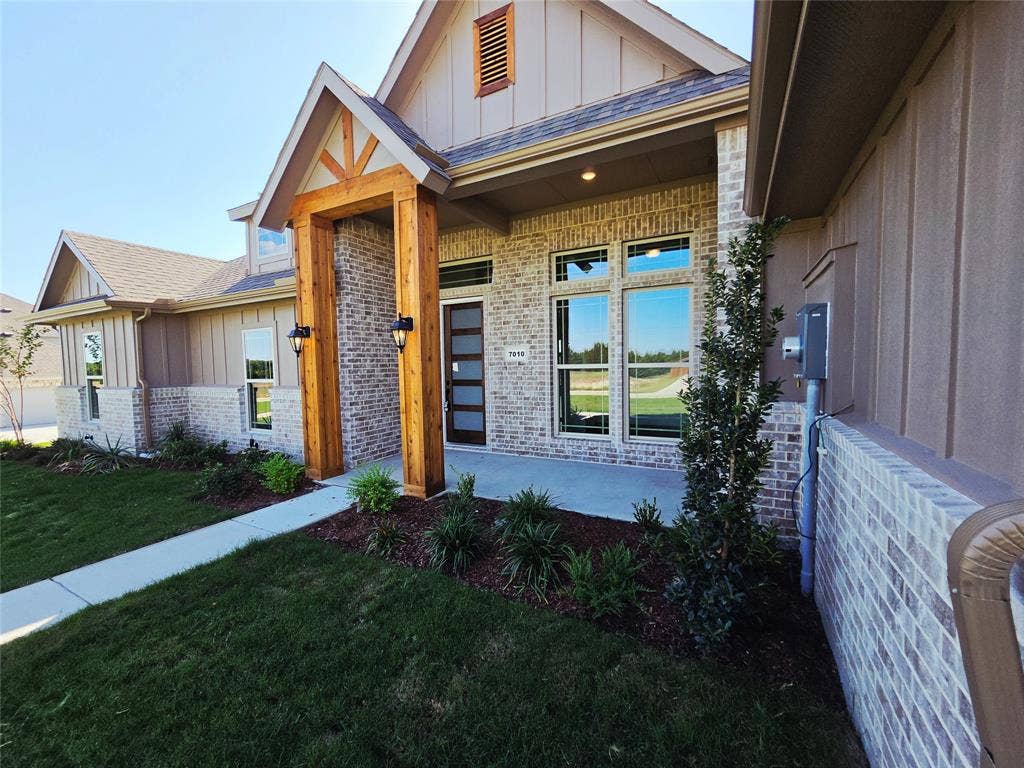 7010 Hayes Road, Midlothian, TX 76065 7010 Hayes Road, Midlothian, TX 76065