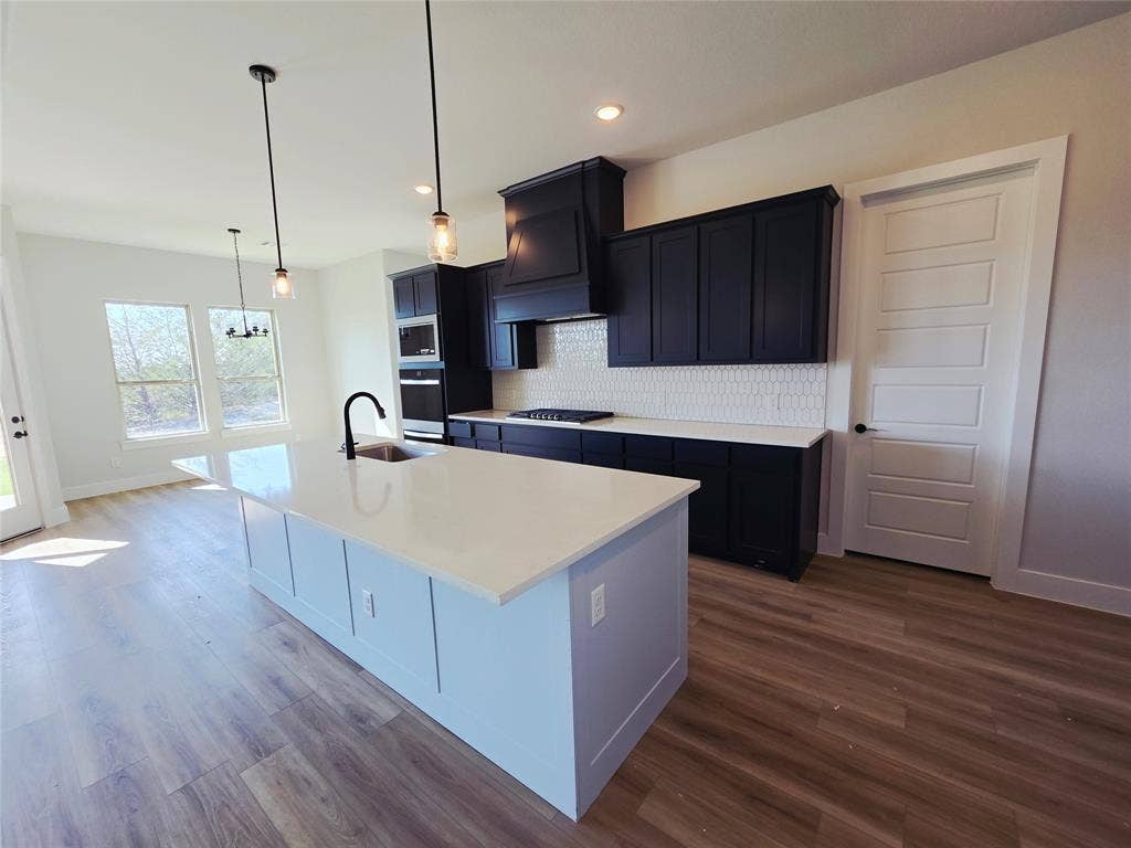 7010 Hayes Road, Midlothian, TX 76065 7010 Hayes Road, Midlothian, TX 76065