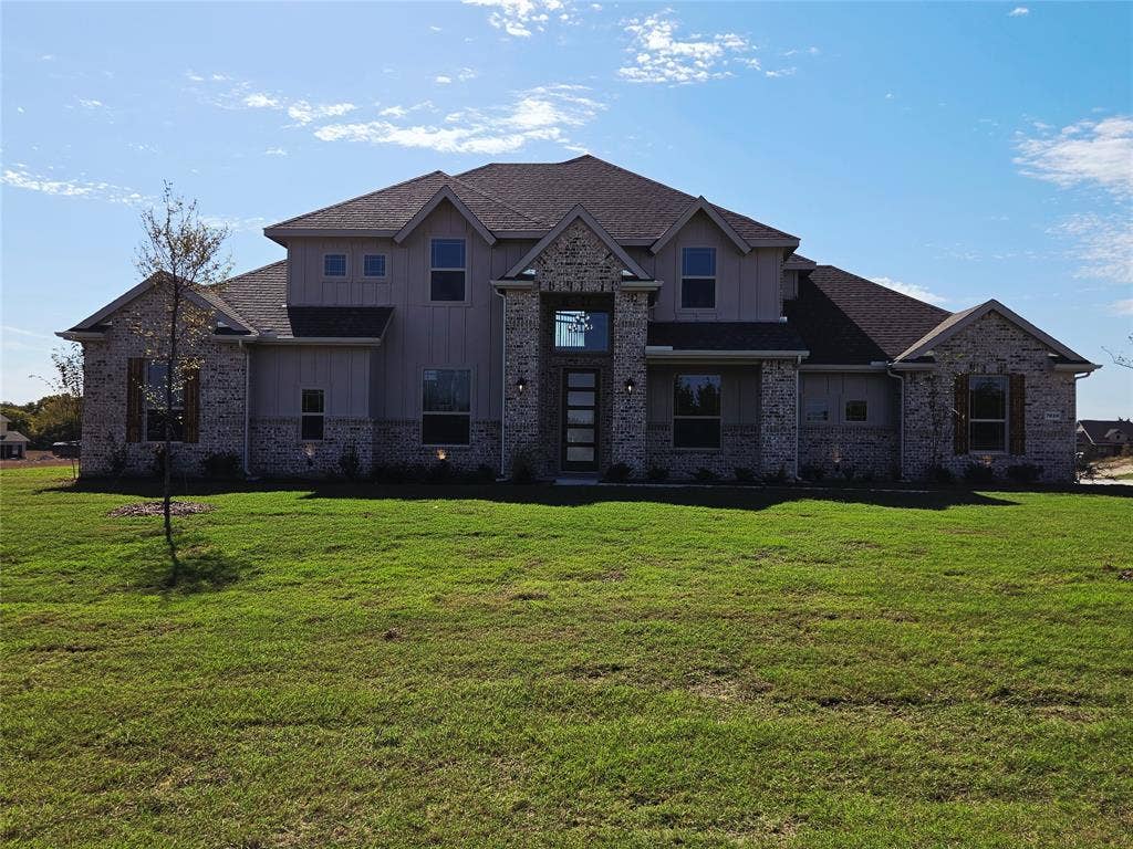7020 Hayes Road, Midlothian, TX 76065