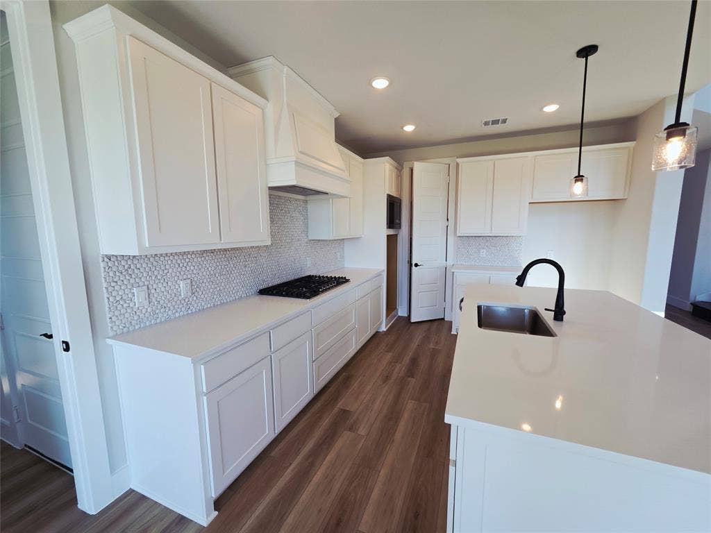 7020 Hayes Road, Midlothian, TX 76065