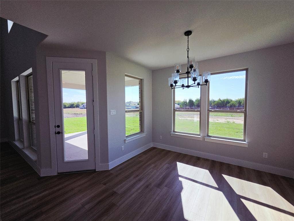 7020 Hayes Road, Midlothian, TX 76065
