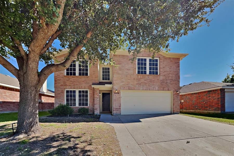 Property photo for 9416 Pastime Court, Fort Worth, TX