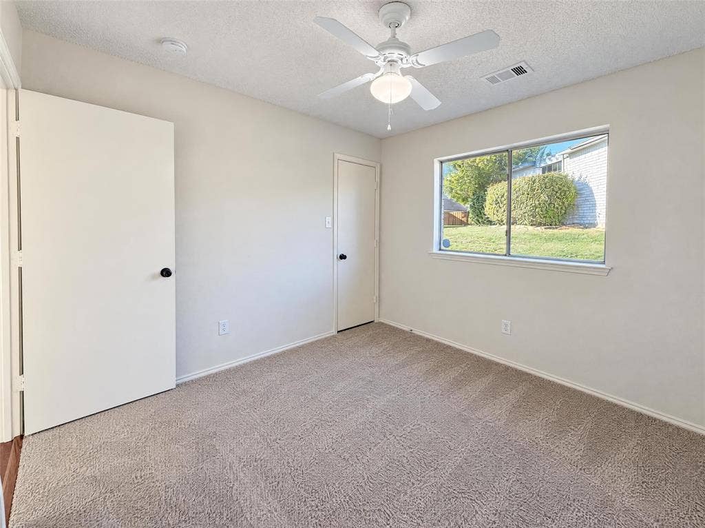 4541 Crystal Lane, Garland, TX 75043 4541 Crystal Lane, Garland, TX 75043