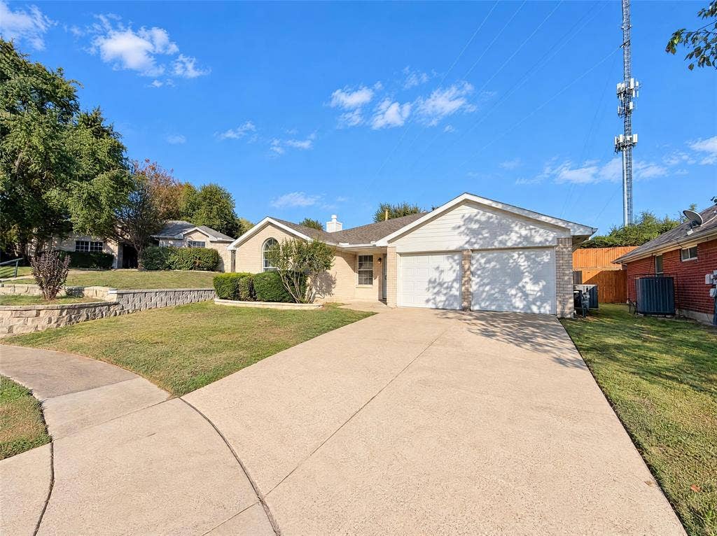 4541 Crystal Lane, Garland, TX 75043 4541 Crystal Lane, Garland, TX 75043