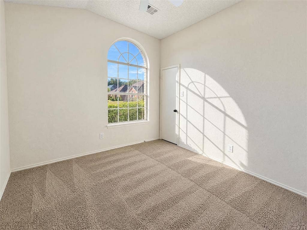 4541 Crystal Lane, Garland, TX 75043 4541 Crystal Lane, Garland, TX 75043
