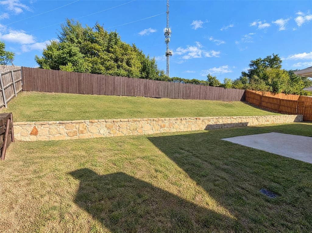 4541 Crystal Lane, Garland, TX 75043 4541 Crystal Lane, Garland, TX 75043