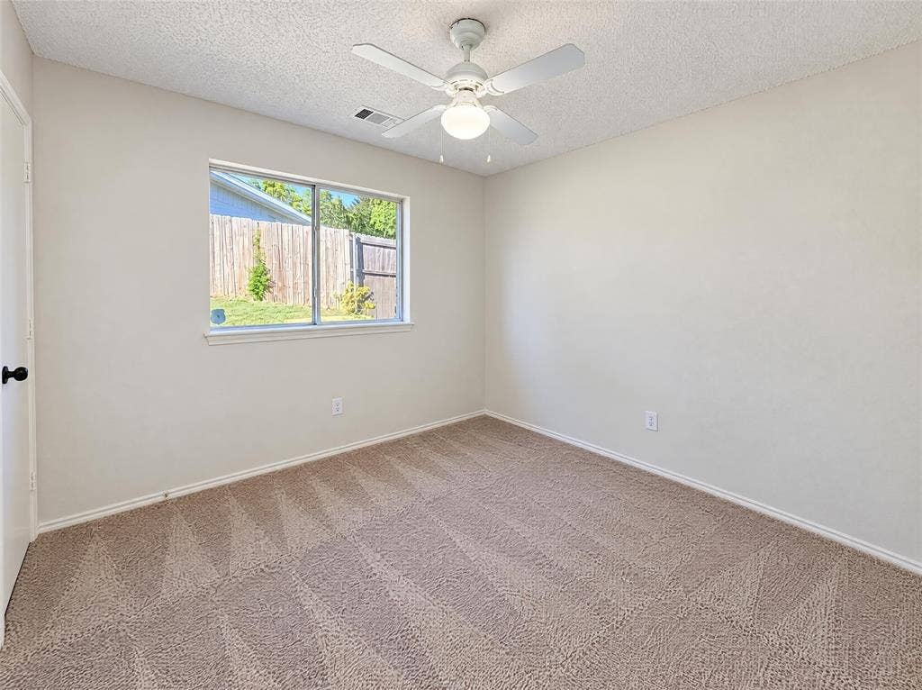 4541 Crystal Lane, Garland, TX 75043 4541 Crystal Lane, Garland, TX 75043