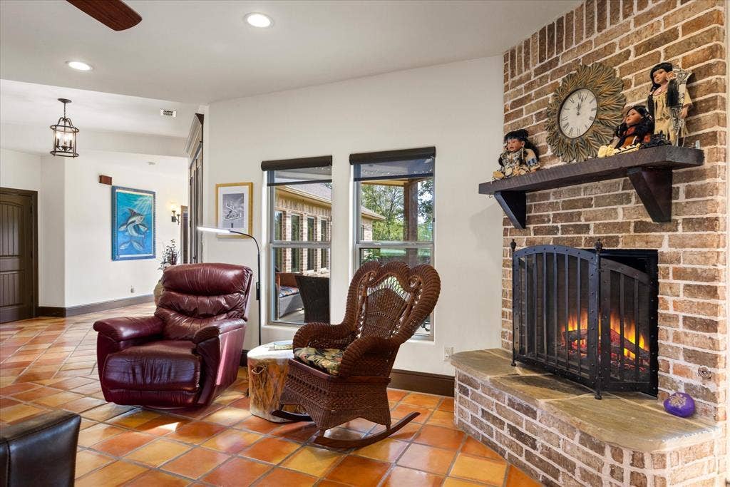 9606 Glen Rose Highway, Granbury, TX 76048