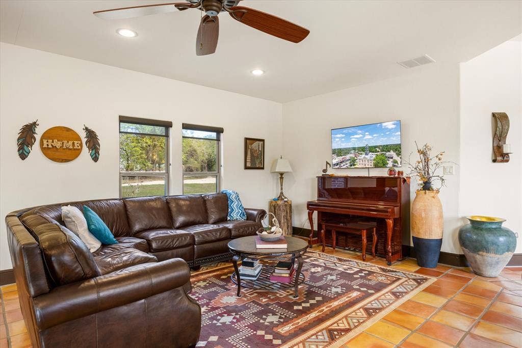 9606 Glen Rose Highway, Granbury, TX 76048