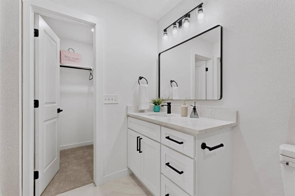 2524 N Saint Augustine Drive, Dallas, TX 75227 2524 N Saint Augustine Drive, Dallas, TX 75227