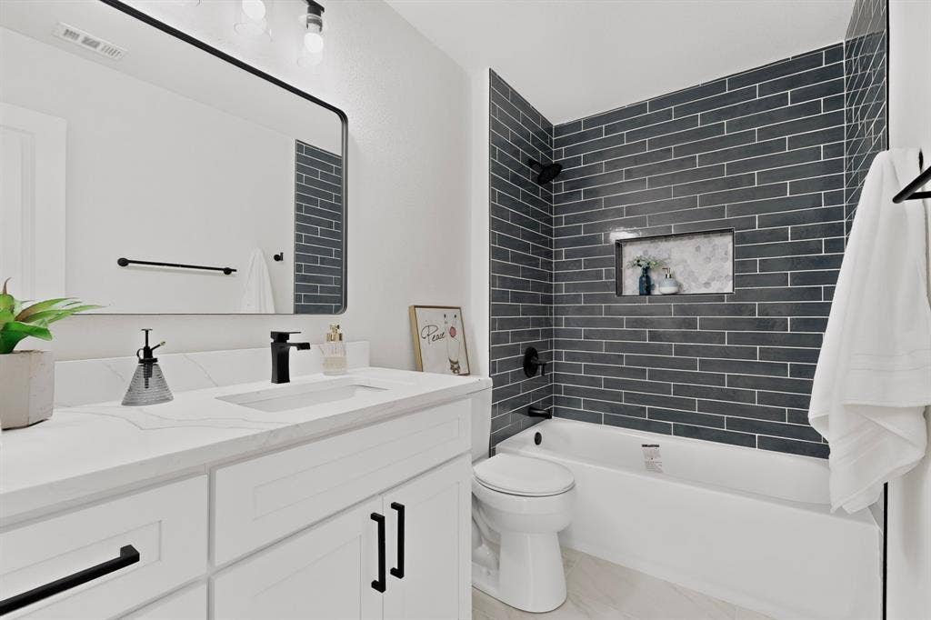 2524 N Saint Augustine Drive, Dallas, TX 75227 2524 N Saint Augustine Drive, Dallas, TX 75227