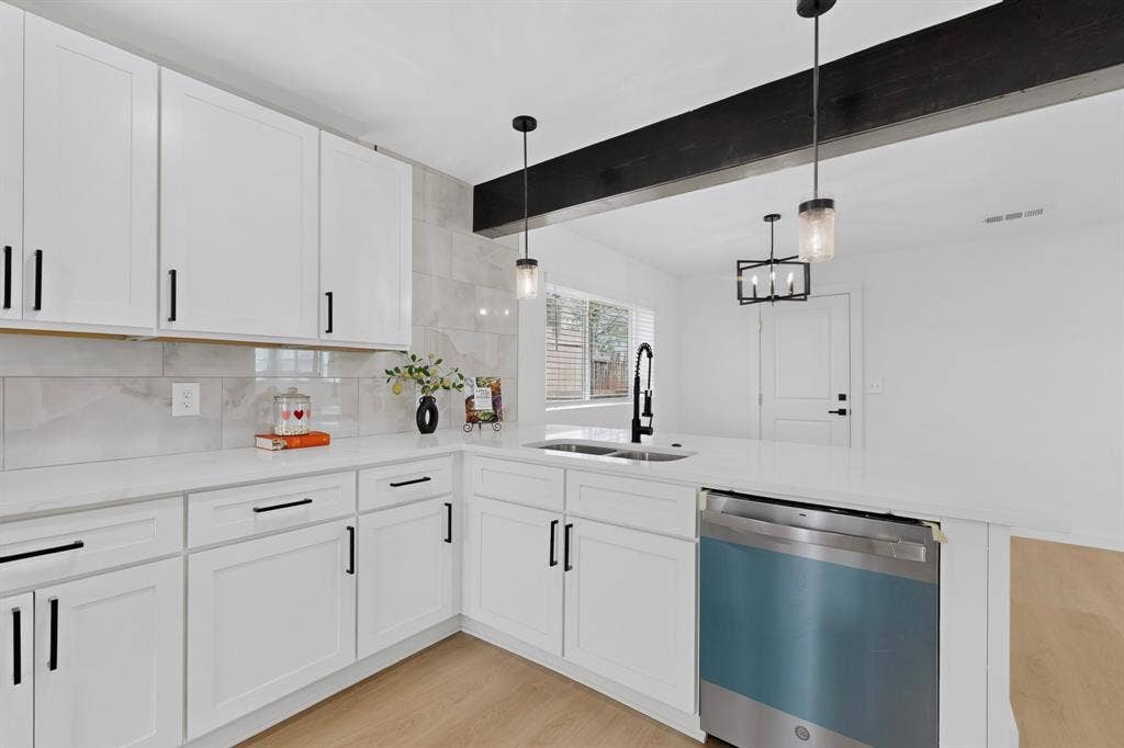 2524 N Saint Augustine Drive, Dallas, TX 75227 2524 N Saint Augustine Drive, Dallas, TX 75227