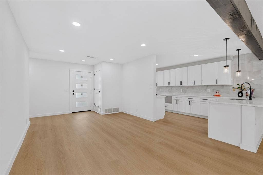 2524 N Saint Augustine Drive, Dallas, TX 75227 2524 N Saint Augustine Drive, Dallas, TX 75227