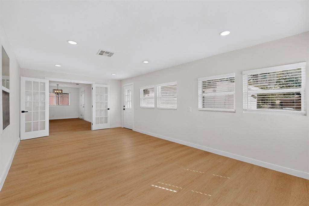 2524 N Saint Augustine Drive, Dallas, TX 75227 2524 N Saint Augustine Drive, Dallas, TX 75227