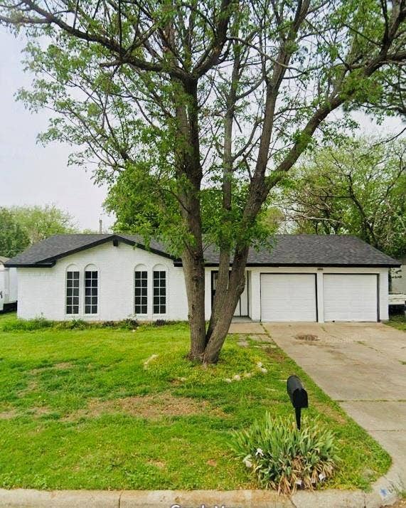Property photo for 6804 Margaret Drive, Forest Hill, TX