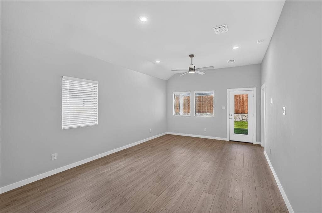 528 Green Gables Drive, Princeton, TX 75071 528 Green Gables Drive, Princeton, TX 75071