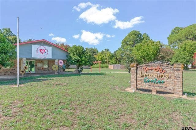 Property photo for 1515 W Frank Street, Grand Saline, TX