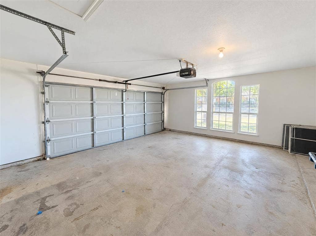 2830 Beacon Hill Drive, Rockwall, TX 75087 2830 Beacon Hill Drive, Rockwall, TX 75087