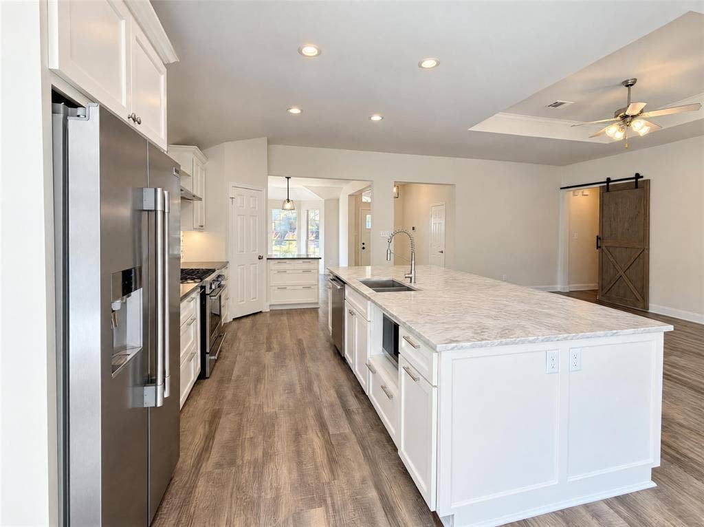 2830 Beacon Hill Drive, Rockwall, TX 75087 2830 Beacon Hill Drive, Rockwall, TX 75087