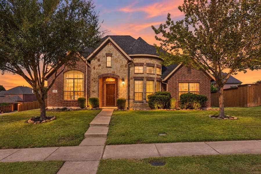 Property photo for 833 Glenmere Court, Rockwall, TX