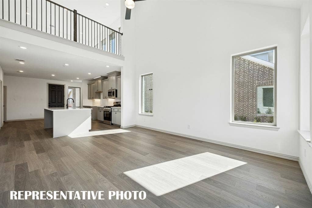 3567 Pierce Lane, Grand Prairie, TX 75052 This open and flowing floor plan was designed for entertaining! REPRESENTATIVE PHOTO