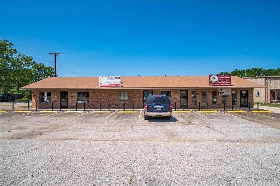 Property photo for 701 Pine, #E, Edgewood, TX