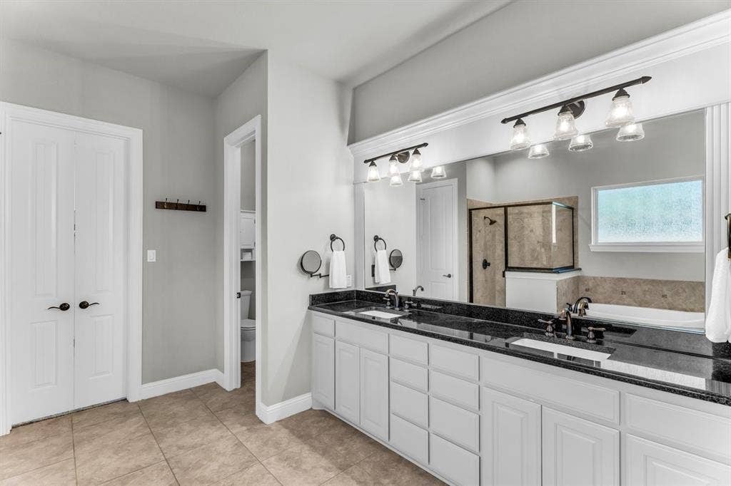 17050 Dominion Drive, Woodway, TX 76712 17050 Dominion Drive, Woodway, TX 76712