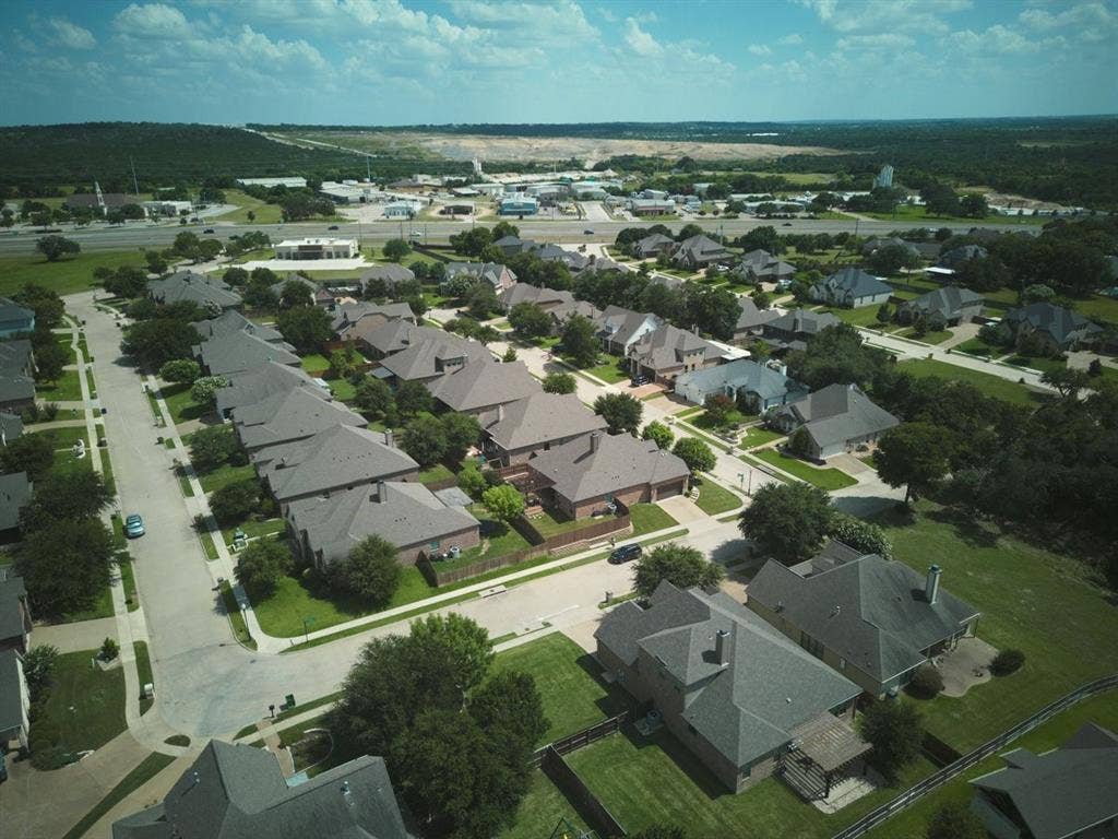 17050 Dominion Drive, Woodway, TX 76712 Badger Ranch community