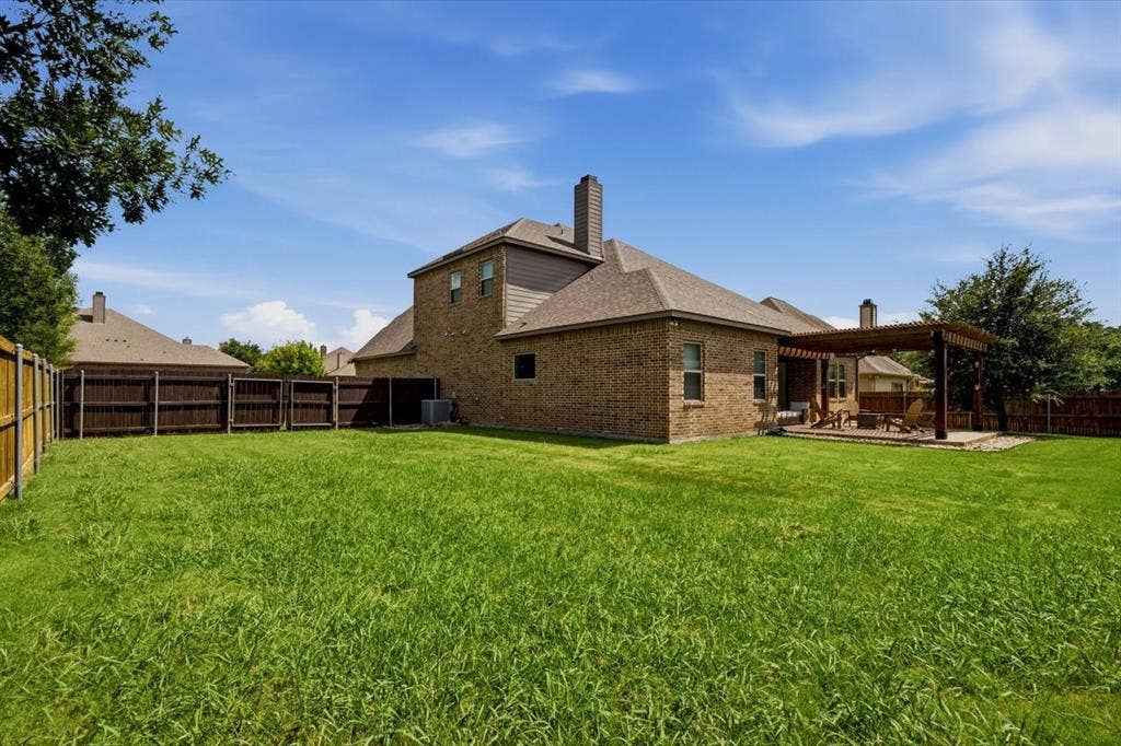 17050 Dominion Drive, Woodway, TX 76712 Great area, blank canvas