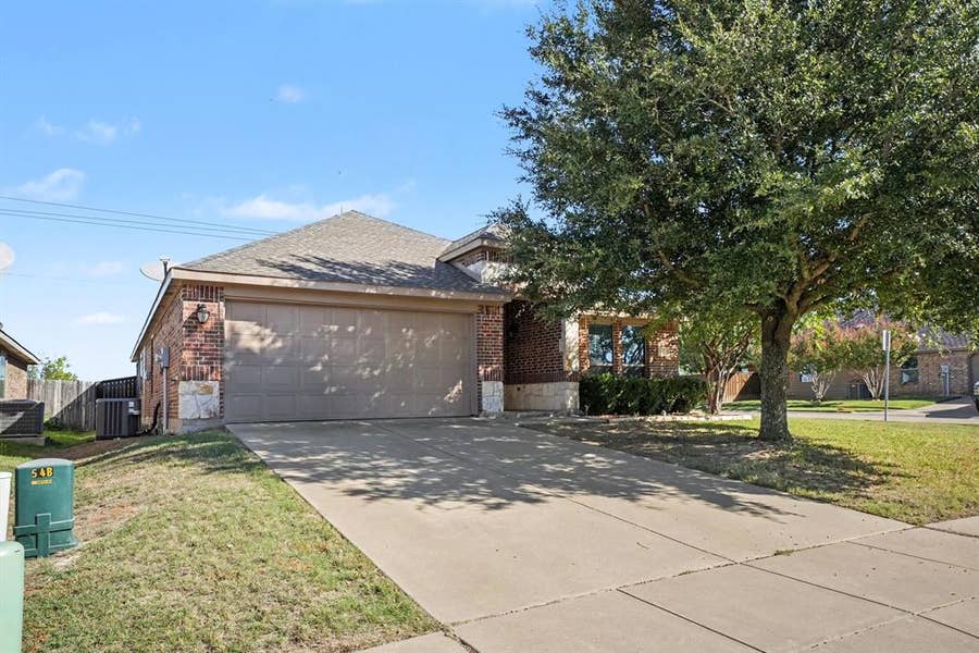 Property photo for 115 Timberline Drive, Waxahachie, TX
