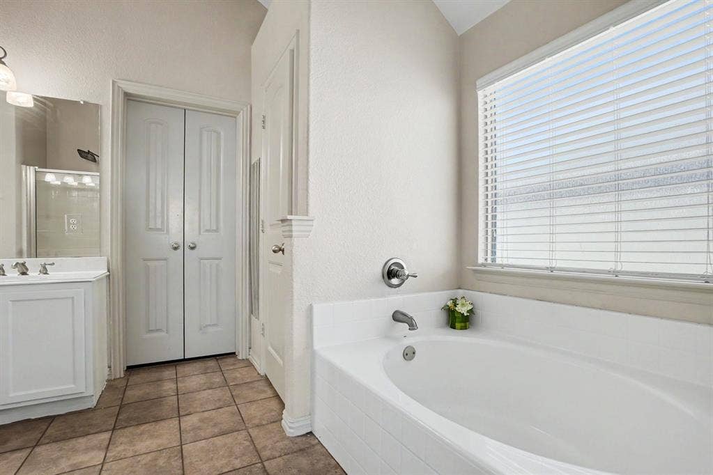 115 Timberline Drive, Waxahachie, TX 75167 115 Timberline Drive, Waxahachie, TX 75167