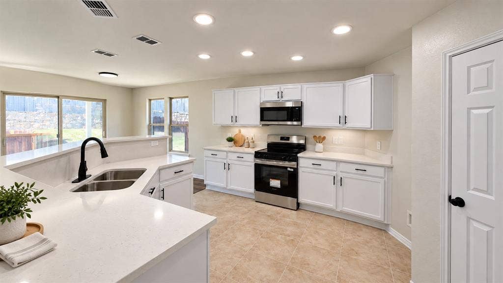 524 Shell Street, Cedar Hill, TX 75104