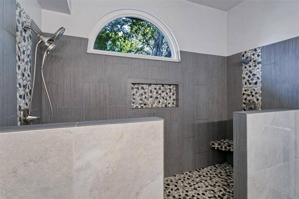 4667 Heatherbrook Lane, Grand Prairie, TX 75052 4667 Heatherbrook Lane, Grand Prairie, TX 75052