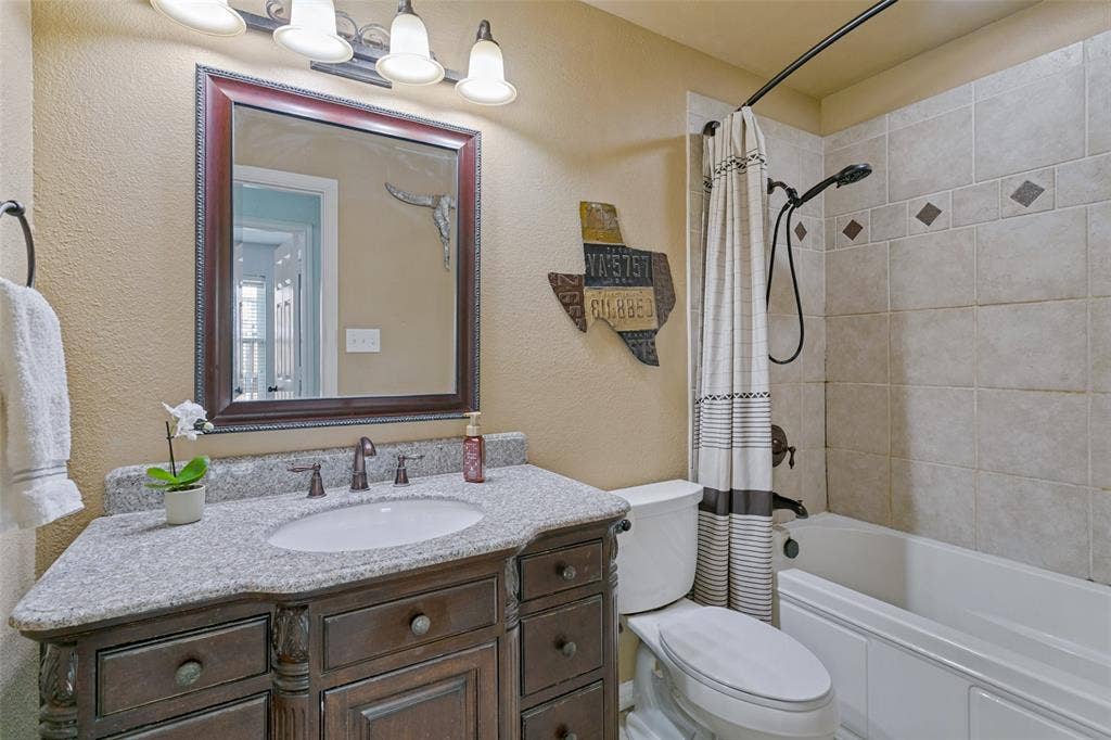 4667 Heatherbrook Lane, Grand Prairie, TX 75052 4667 Heatherbrook Lane, Grand Prairie, TX 75052