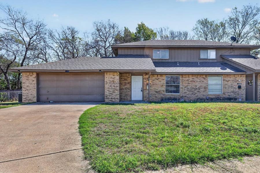 Property photo for 1234 Misty Lane, Duncanville, TX