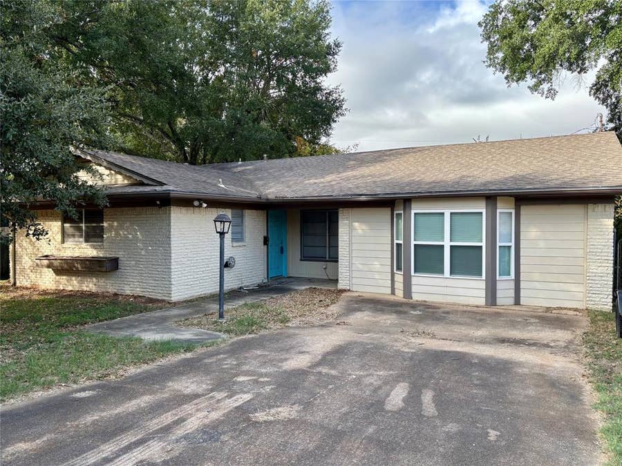 Property photo for 980 29th Street SE, Paris, TX