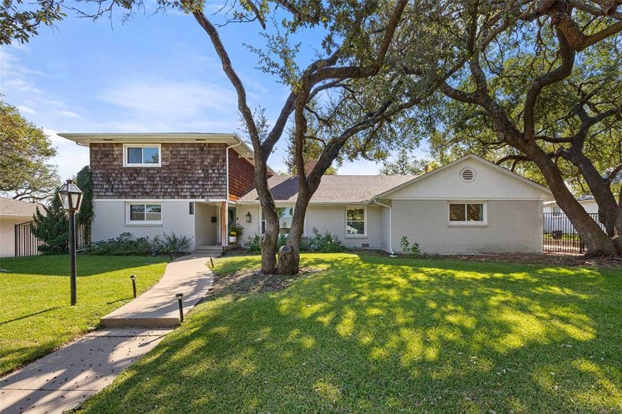 Property photo for 6305 Genoa Road, Fort Worth, TX