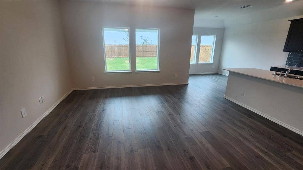 204 Saddle Blanket Drive, Nevada, TX 75173