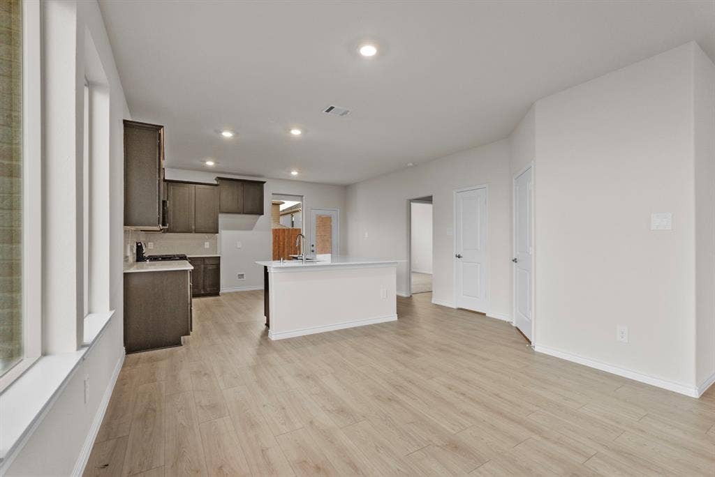 2221 Crockett Way, Anna, TX 75409 2221 Crockett Way, Anna, TX 75409