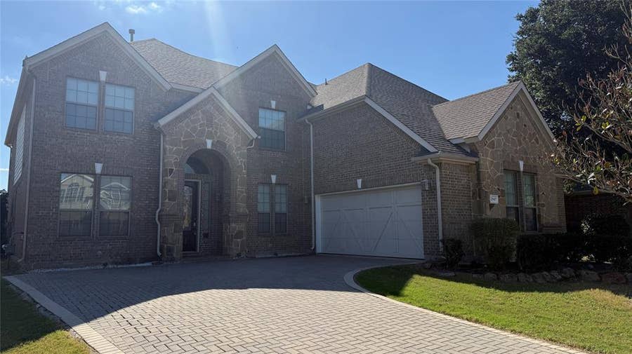 Property photo for 2947 Albares, Grand Prairie, TX