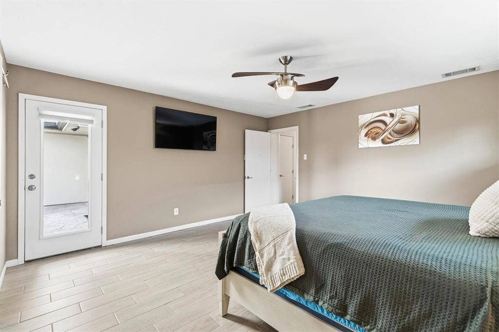 6822 Saint Anne Street, Dallas, TX 75248 6822 Saint Anne Street, Dallas, TX 75248